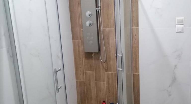 Apartment with jacuzzi — photo 2