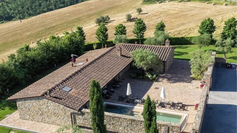 Family-oriented villa with private pool, yard & BBQ | Dogs allowed — photo 2