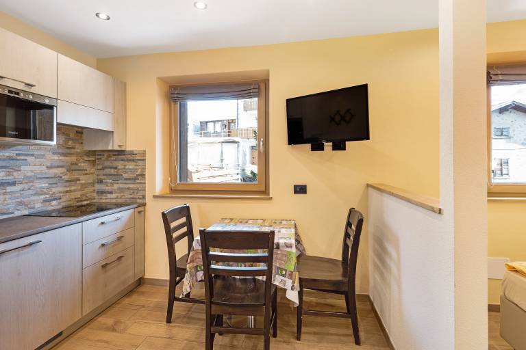 Pet-Friendly Apartment 'Angelina Casa Claudia' with Mountain View & Wi-Fi — photo 5