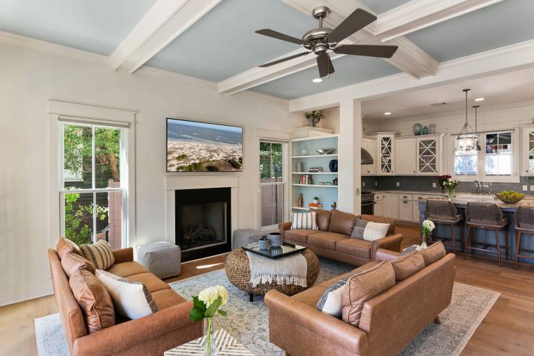 Stollaway Retreat - 525 Bartow — photo 4