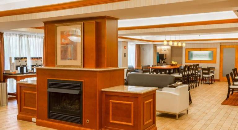 Hampton Inn Goshen — photo 2