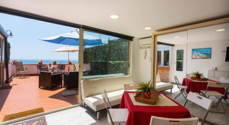 Rental apartment with terrace & BBQ | Next to the beach | Good for workation | Dogs allowed — photo 3