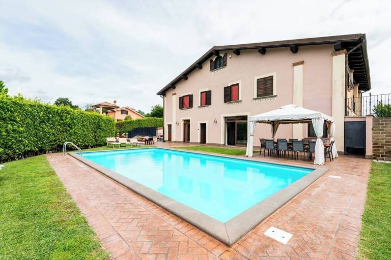 Villa Lago di Martignano