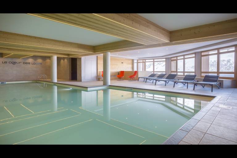 Rental apartment with terrace, pool & sauna in Les Belleville