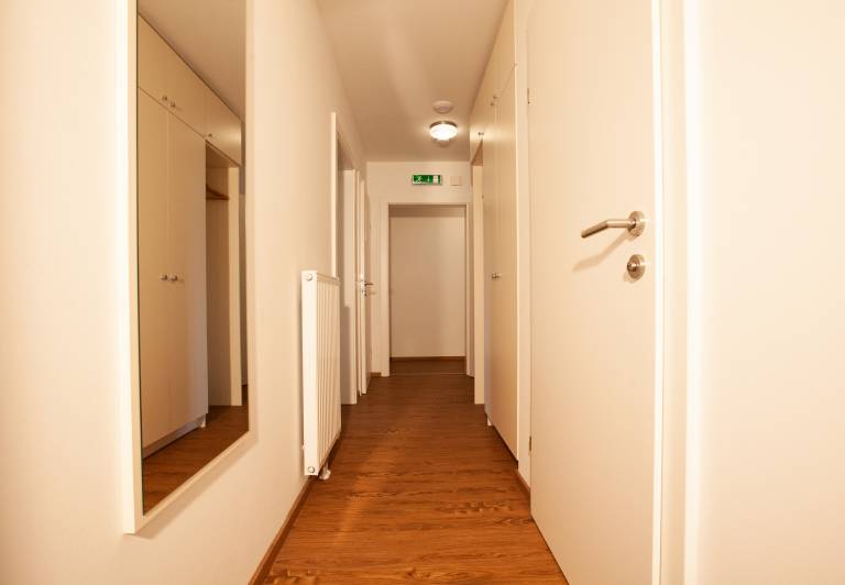 Children-friendly beautiful rental apartment with patio | Mountain view | Close to the ski | Dogs allowed — photo 4