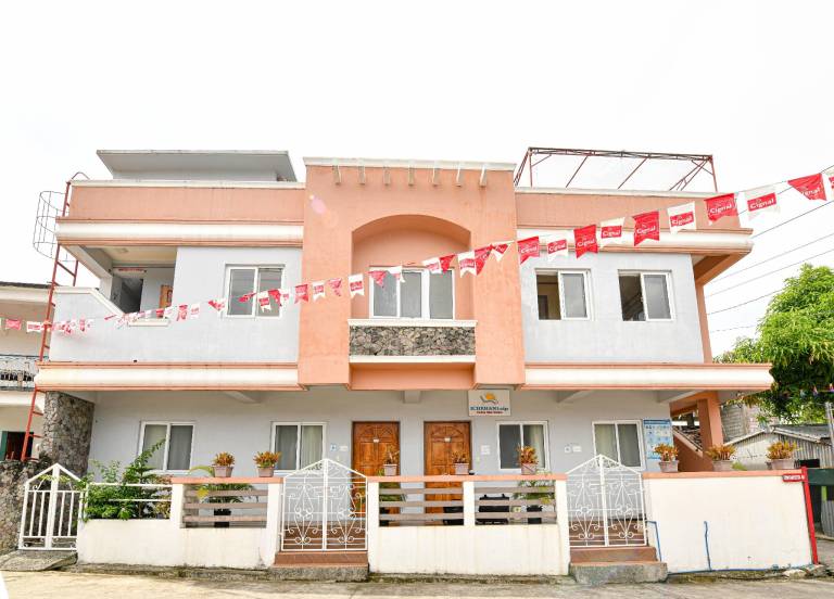 Bed and breakfast  Basco