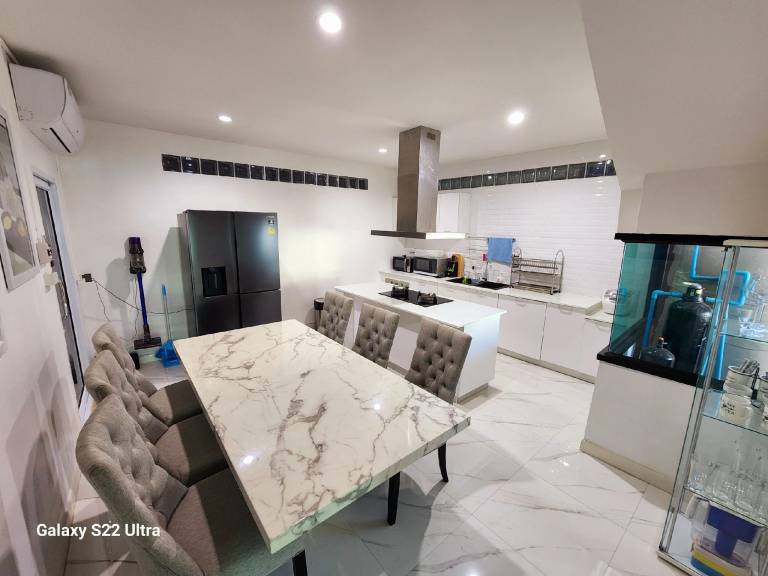 Villa with pool & barbeque | Pet-friendly — photo 5