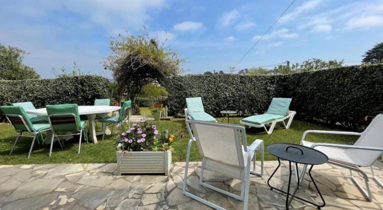 Fully equipped holiday apartment with patio, garden & barbecue | Beach nearby | Pets are welcome — photo 5