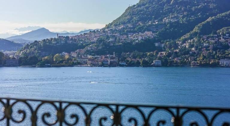 Rental apartment with 2 rooms for 6 persons in Brunate