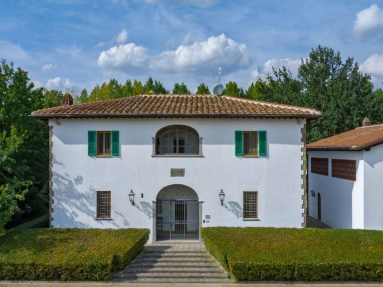 Villa with yard & barbecue — photo 4