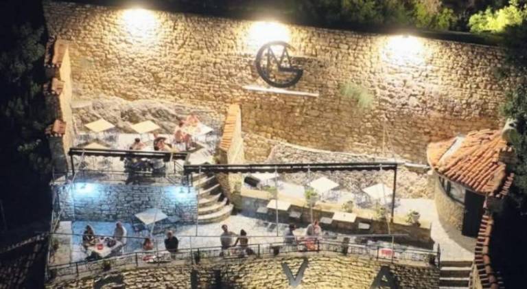 Guva Mangalem Boutique Hotel & Restaurant - Old Town Mangalem in Berat