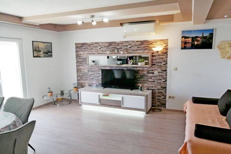 Holiday apartment with grill | Sea view — photo 2