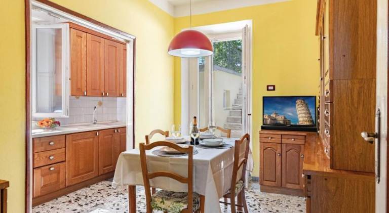Holiday apartment with 3 rooms for 8 persons — photo 3