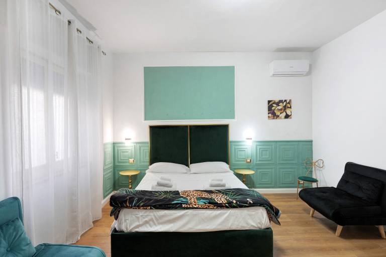 Mirosa Luxury Room 214 with Wi-Fi and Air Conditioning — photo 5