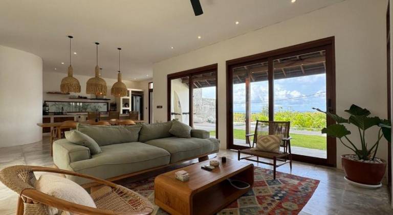 Villa with pool — photo 2