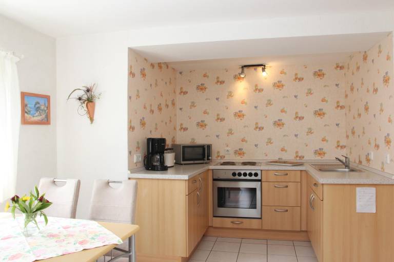 Apartment 'Marianne' with Private Terrace and Wi-Fi — photo 4