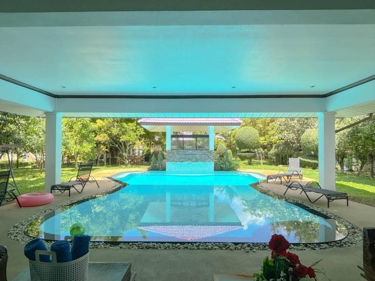 Villa Pong