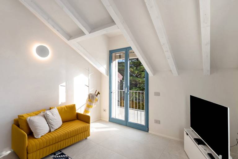 Fully equipped apartment with patio, garden & fast internet | Sea view | Perfect for remote work | Dogs allowed — photo 3