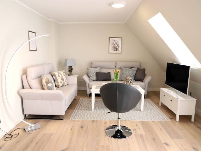 Exklusive Obergeschosswohnung in Westerland mit Süd-Balkon — photo 5
