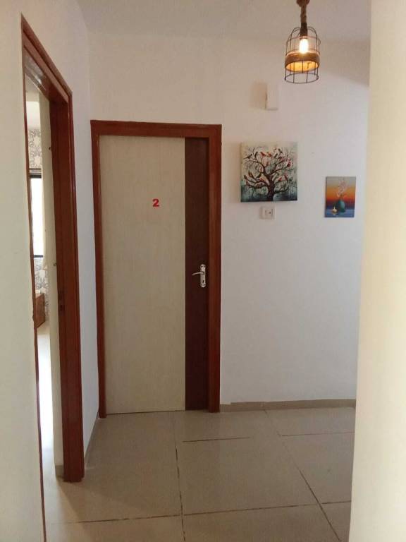 House Kandiwali West