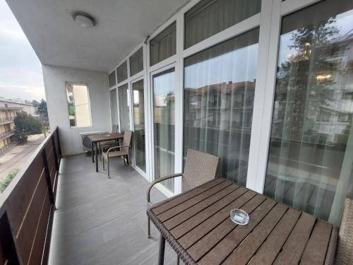 Lovely apartment with patio | Dogs allowed — photo 2
