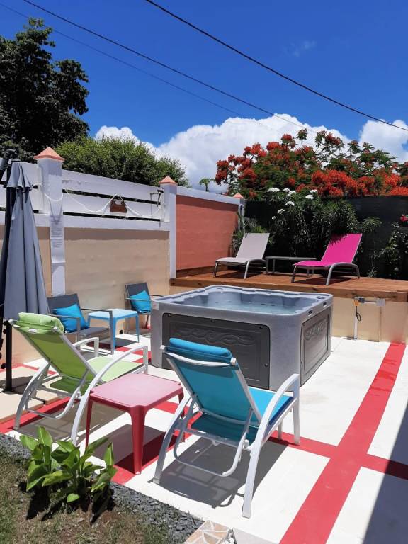 House  Petit-Canal