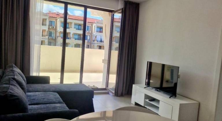 Nice rental apartment with pool, yard & patio | Beach nearby | Pets allowed — photo 2