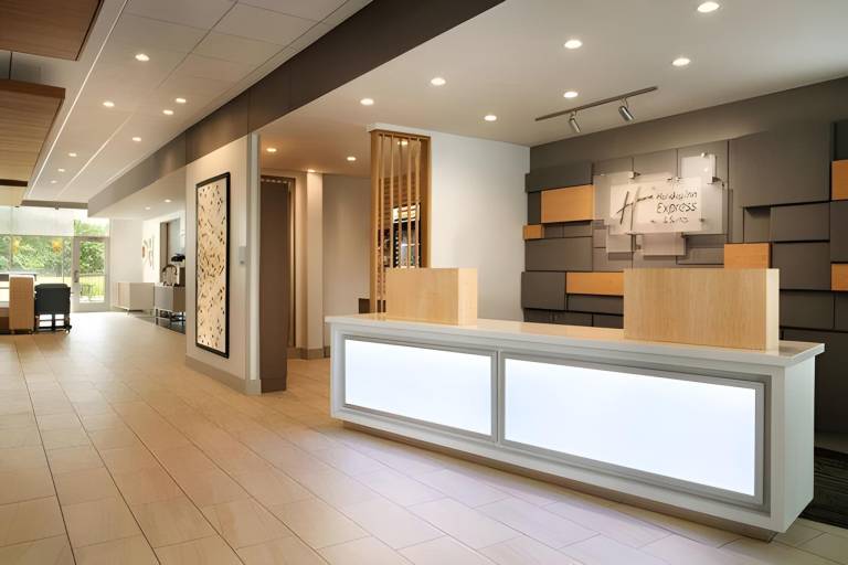 Holiday Inn Express & Suites Charlotte - Ballantyne By IHG — photo 3