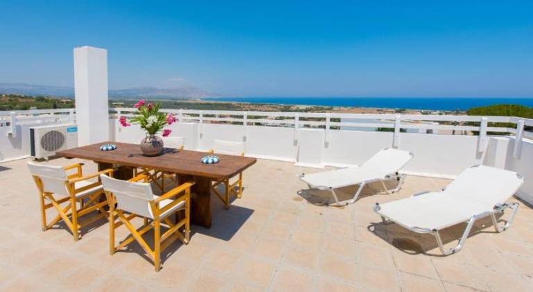 House with terrace & barbecue | Pets allowed — photo 2