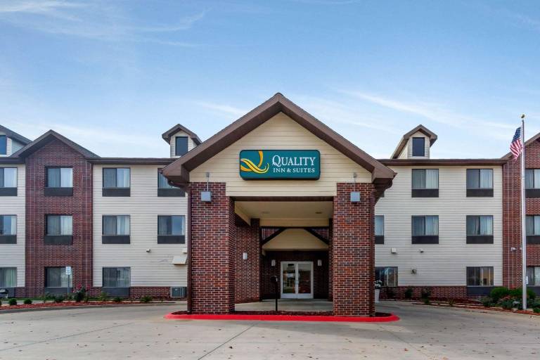 Comfort Inn & Suites Emporia in Emporia, KS