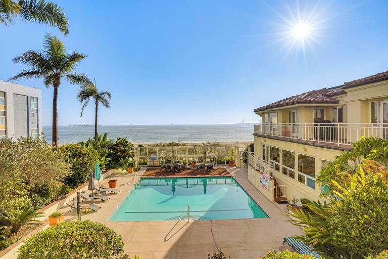 Condo Long Beach