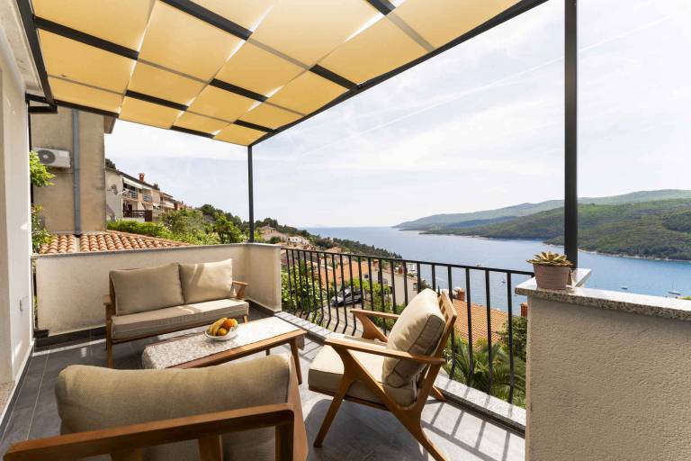 Holiday apartment mit Balkon und Meerblick — photo 2