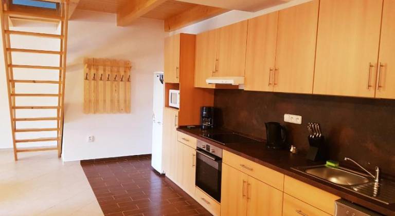 Big holiday apartment with BBQ, garden & pool | Dogs allowed — photo 4