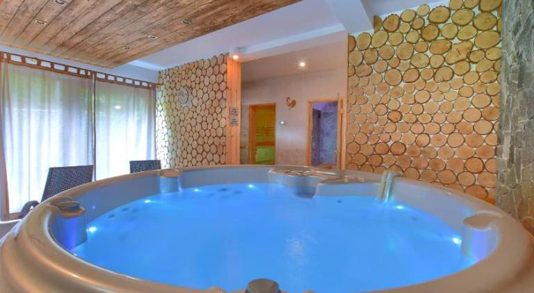 Apartment with sauna & jacuzzi — photo 3