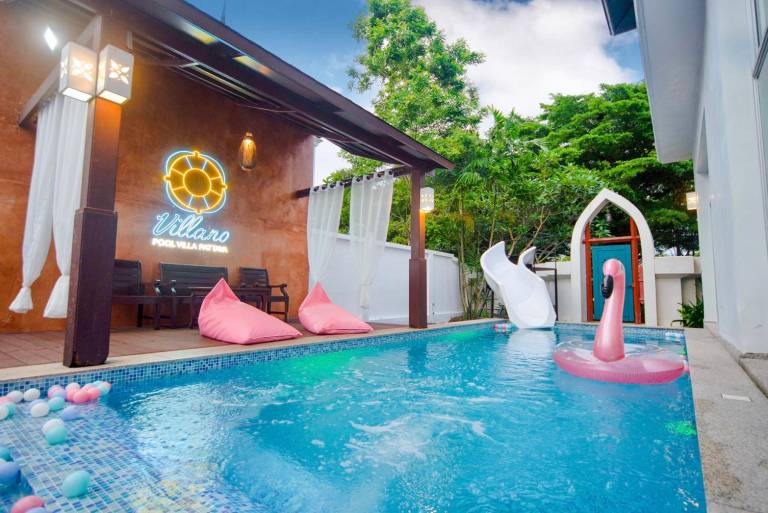 Twenty Two Pool Villa in Chonburi