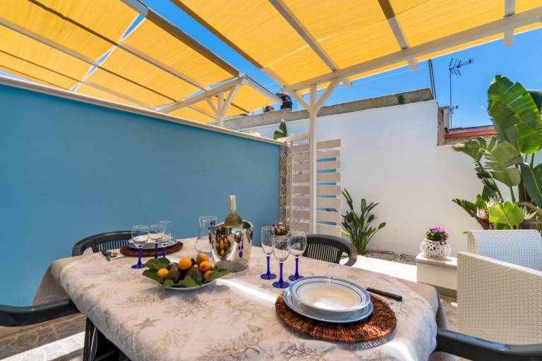 Children-friendly nice villa with garden & terrace | Garden view | Pets allowed — photo 4