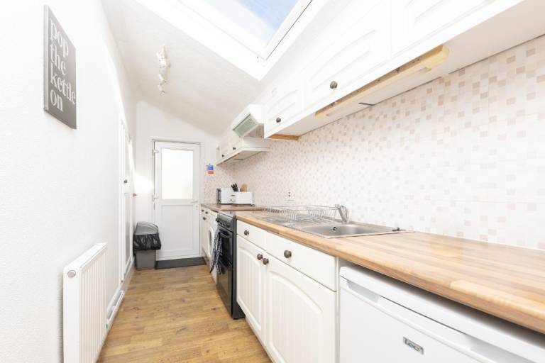 Apartment with 2 rooms for 4 persons — photo 3