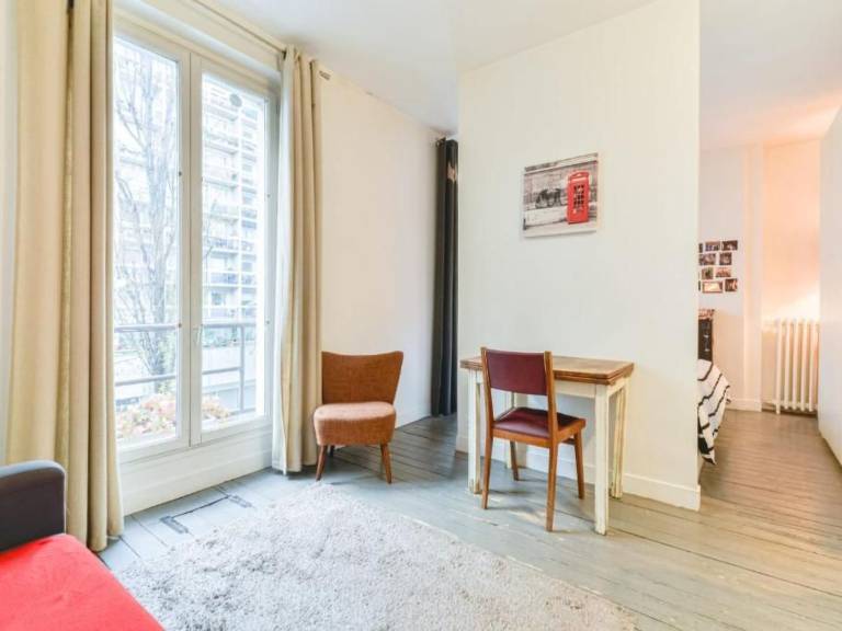 Lovely rental apartment with patio | Dogs allowed — photo 3