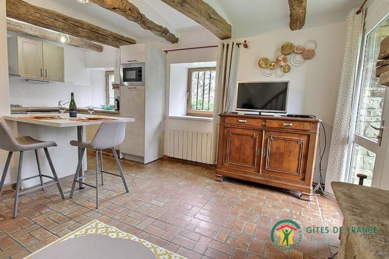 Gite with garden & patio — photo 4