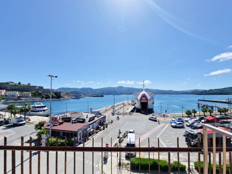 Holiday apartment with patio | Sea view — photo 2