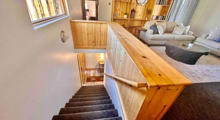 Timber Terrace.9 mi Downtown pet friendly — photo 4