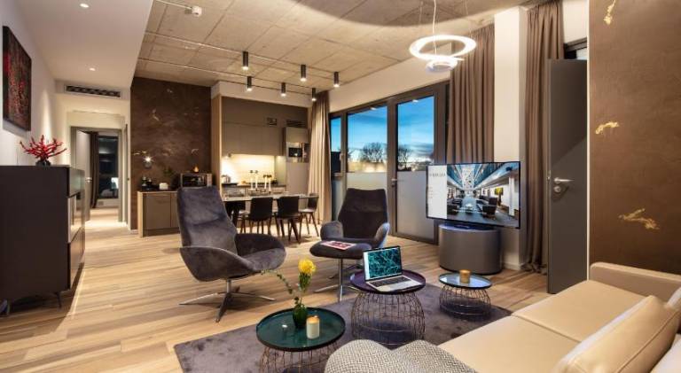 90 m&sup2; Apartment mit Hotelservice