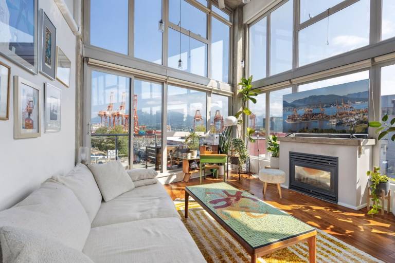 Luxurious Urban Loft