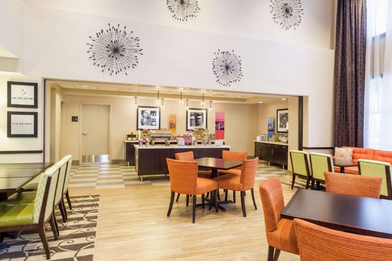 Hampton Inn & Suites San Bernardino — photo 4