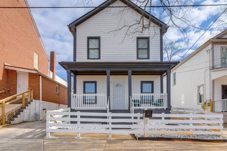 Extended Stay Near Int’l Soccer! ATL Home w/ Yard in Atlanta, GA
