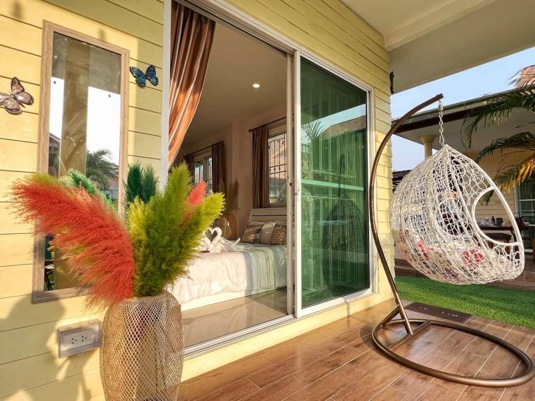 House with yard, grill & pool | Perfect for remote work — photo 3