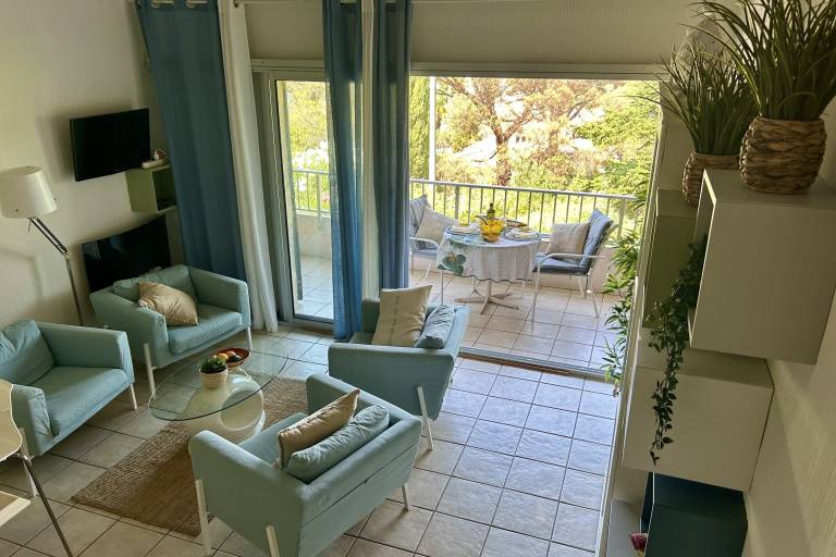 Child-friendly vacation home with terrace | Pets are welcome — photo 2