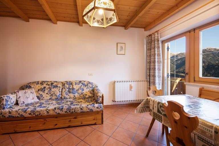 Rustic Holiday Apartment "Villa Mazzel" with Wi-Fi, Balcony & Mountain View — photo 4
