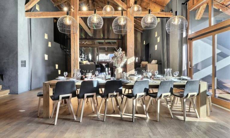 Chalet, Ground floor, terrace, fireplace or stove, 450m², Morzine — photo 3