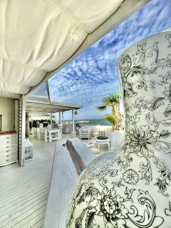 Rental apartment with barbeque & patio | Beach view — photo 5